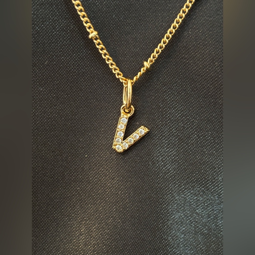 NWT Allison Rose Atelier 14K Gold Plated "V" Initial Necklace - Picture 3 of 6